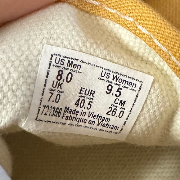 Vans - Picture 4 of 4